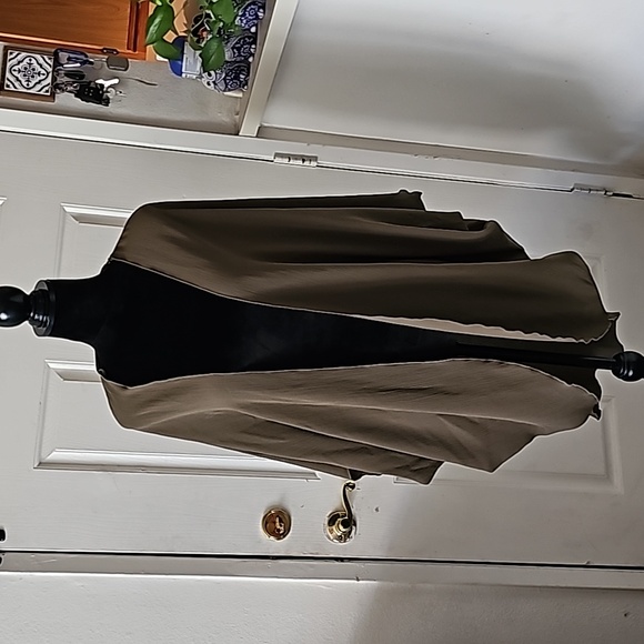ADORA Tops - Adora Kimono Size L Tote F
